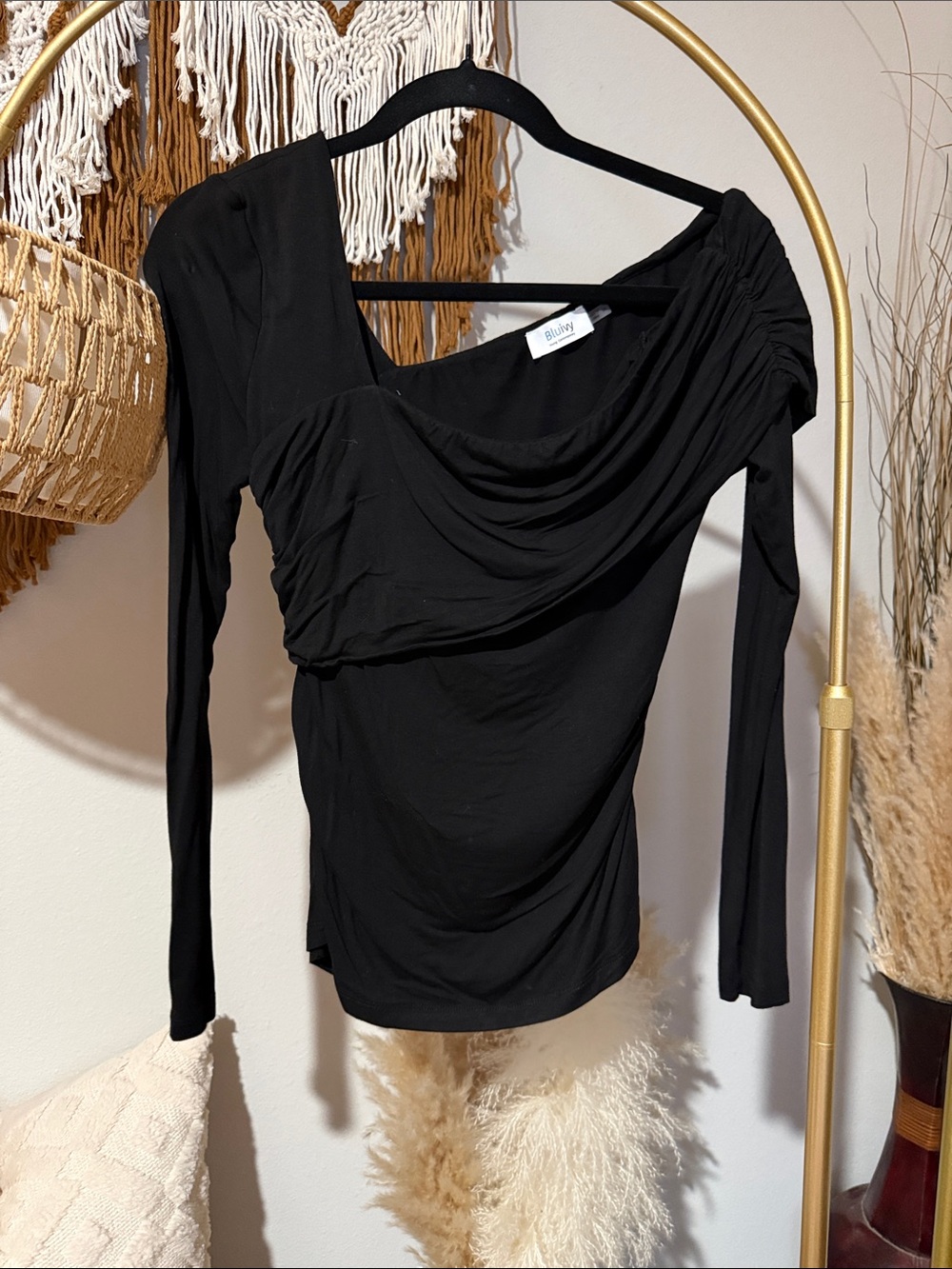 Bluivy Black Ruched Off-Shoulder Long Sleeve Top